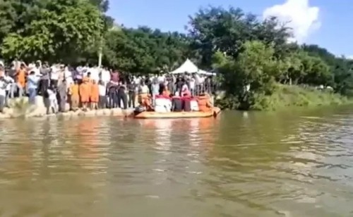 వైసీపీ లీడర్లకు తృటిలో తప్పిన ప్రమాదం.