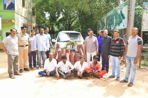  తిరుమల నుంచి ఎర్ర చందనం అక్రమ రవాణా