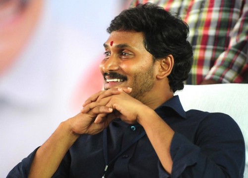 క్లీన్‌ స్వీప్ దిశగా వైసీపీ..