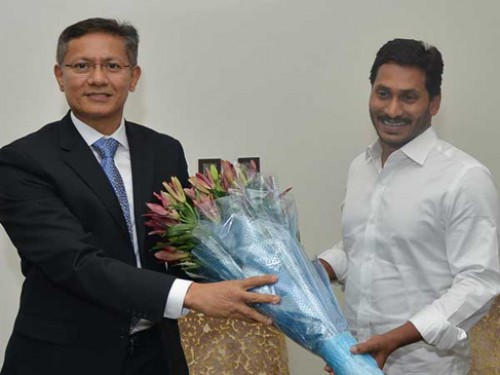 సీఎం జగన్ తో డీజీపీ గౌతమ్ సవాంగ్ భేటీ