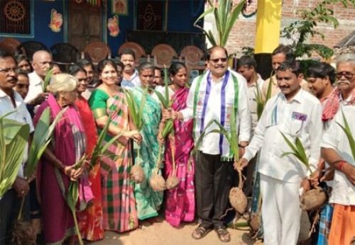 రైతే రాజుగా చూడలన్నదే సీఎం జగన్ లక్ష్యం: విజయ