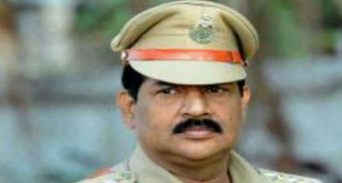 ఇసుక అక్రమ రవాణా డారులపై కేసులు పెడ‌తాం...

