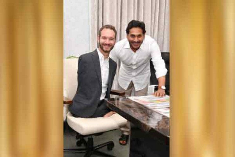 Motivational speaker Nick Vujicic calls on CM Y.S. Jagan