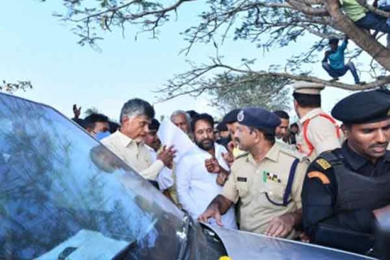 High drama in Kuppam as police stop Chandrababu Naidu