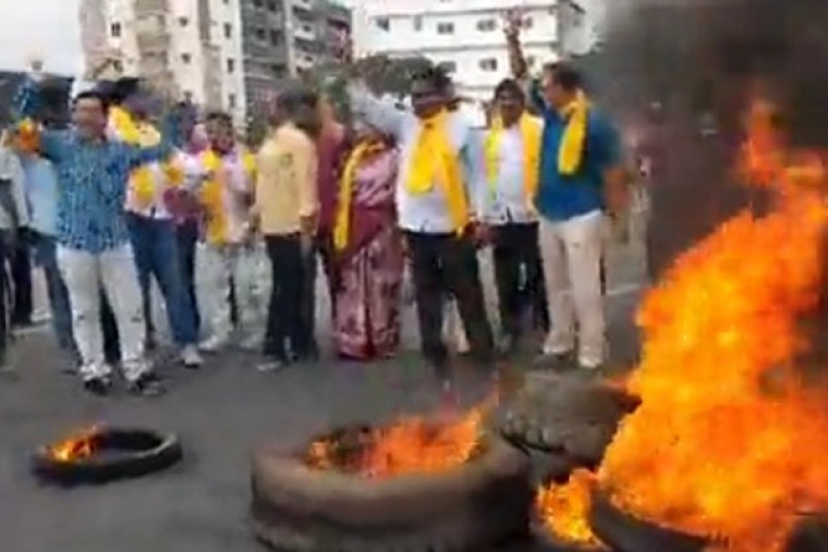 TDP's Andhra bandh continues amid tension, arrests