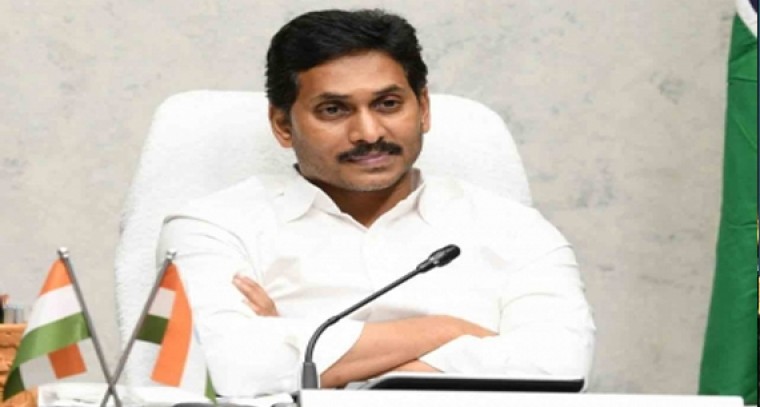 AP CM assures all help to state pilgrims injured in Kerala bus accident