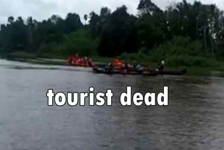 Andhra tourist dead as houseboat capsizes in Alappuzha