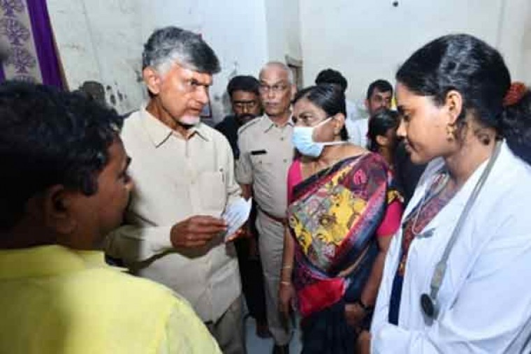 7 die after falling in canal during Chandrababu Naidu's road show