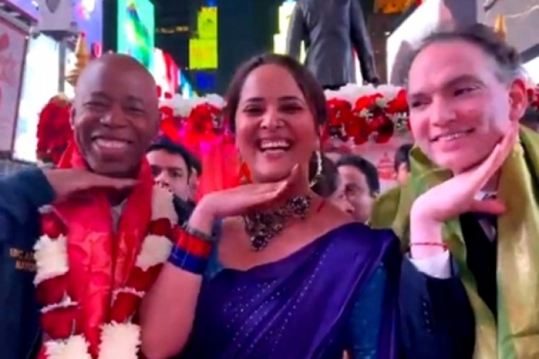 NYC's Mayor performs Allu Arjun's hand gesture from 'Pushpa'
