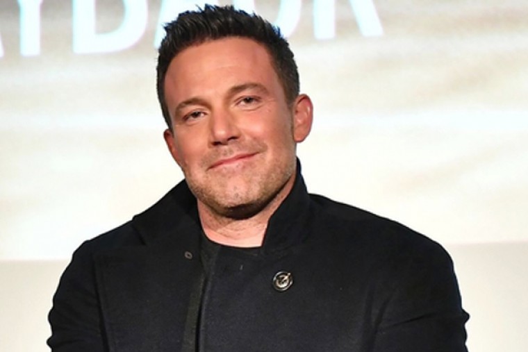 Ben Affleck acts as third-wheel on Matt Damon, Luciana's dinner date