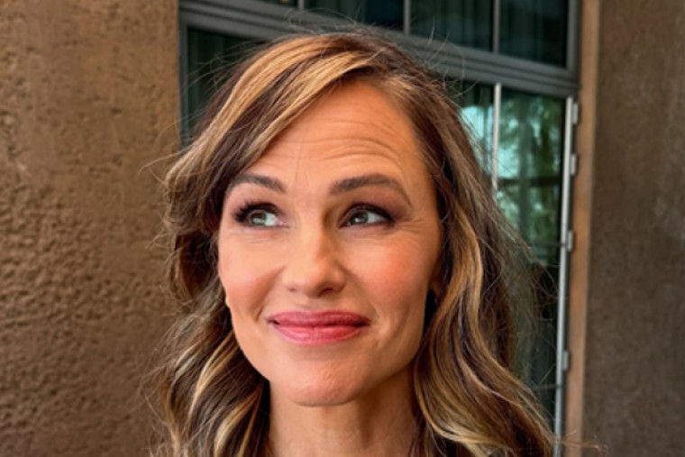 Jennifer Garner: I don't spend a lot of time in the mirror