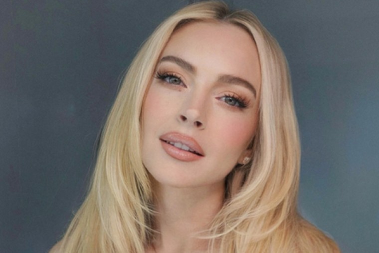 Lindsay Lohan says she feels 'emotional when people are nice' to her