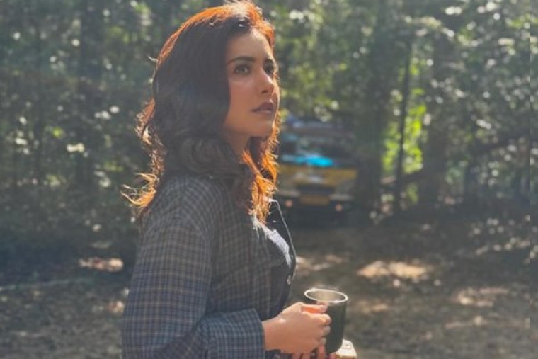 Raashii Khanna shares BTS clips of herself from the sets of Pawan Kalyan's 'Ustaad Bhagat Singh'