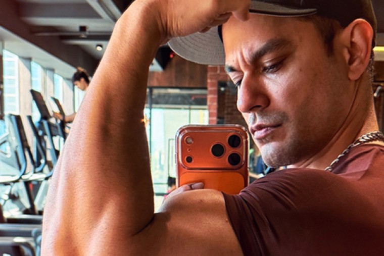 Kunal Kemmu flaunts his 'arms and ammunition' in the gym