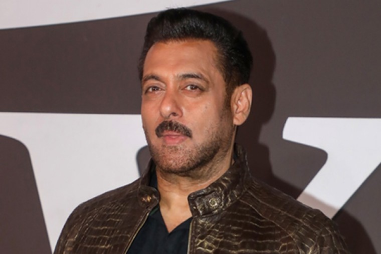 Salman Khan calls Kabir Bedi the 'original Tiger of India'