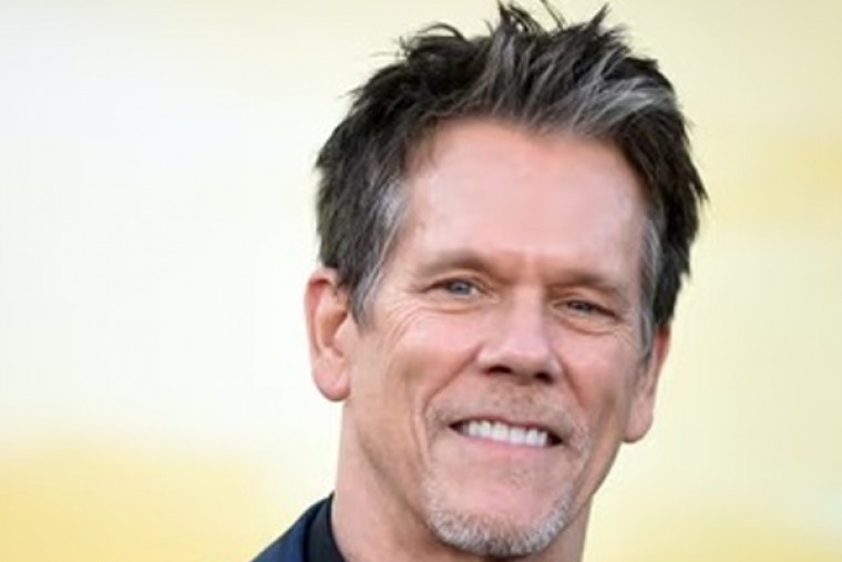 Kevin Bacon reveals his kissing scene with Matt Dillon got axed from 'Wild Things' shower sequence