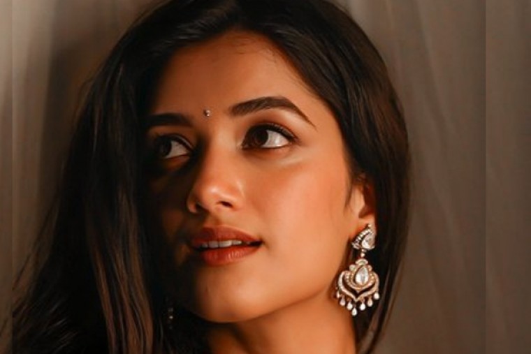 Hard work takes you places, says Bhagyashrii Borse