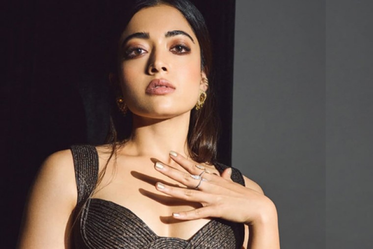 Rashmika Mandanna is a beauty in black as she gets back on the red carpet