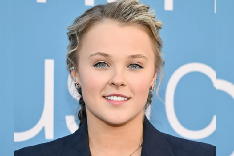 JoJo Siwa to propose to Chris Hughes