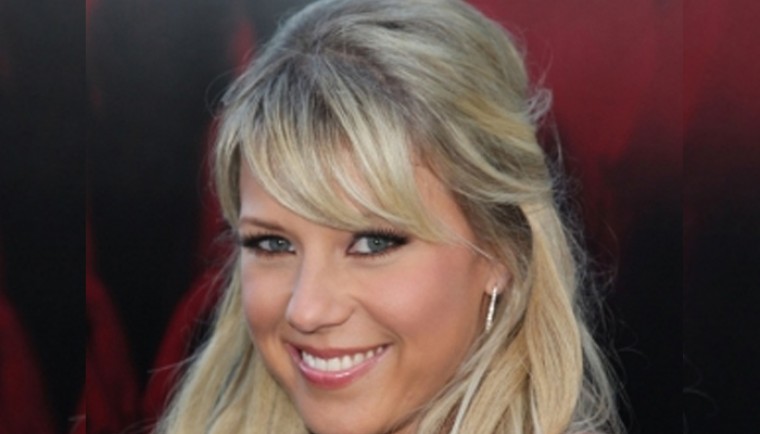 'Full House' star Jodie Sweetin pushed by LAPD at pro-choice protest