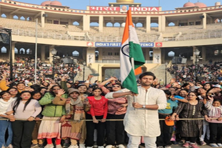 Varun Tej overwhelmed with the fans' love at Wagah Border ahead of his birthday