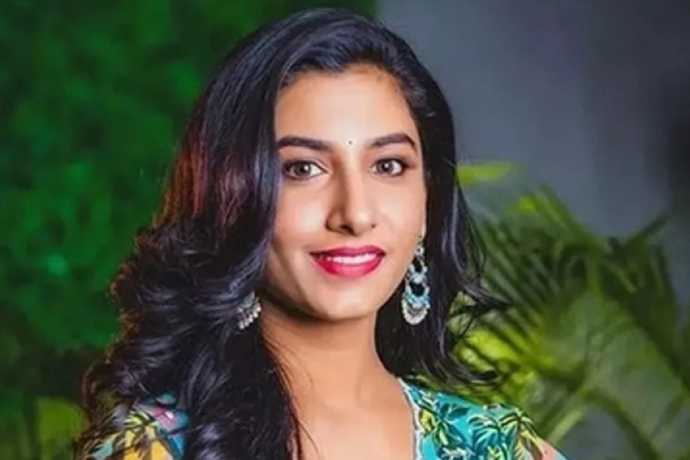 Vishnu Priya appears before police in betting apps promotion case