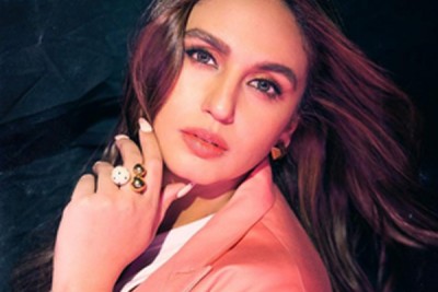 Huma Qureshi reveals what perks her up even when she is 'sleep deprived'