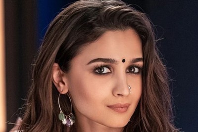 Alia Bhatt gushes over 'mommy' Kiara Advani's 'chocolate' glam