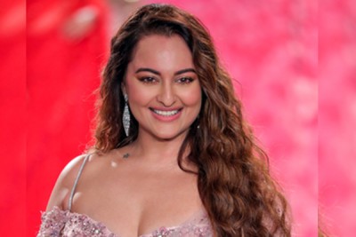 Sonakshi Sinha: A lot of people advised me against doing 'Lootera', I'm glad I stuck to my decision