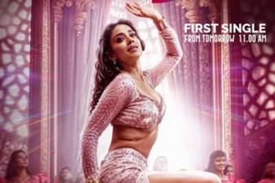 Actress Shriya Saran tells impersonator: Go, get a life!