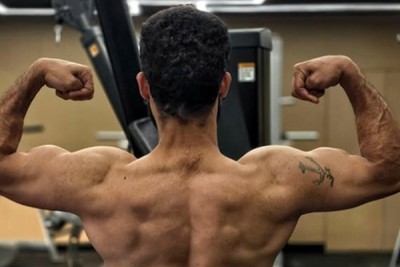Jr. NTR flaunts his muscular back as he preps for his next 'Dragon'