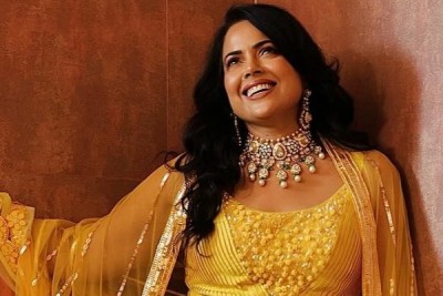 Sameera Reddy shares the recipe of her 'healthy, chocolatey, & guilt-free cookies'
'