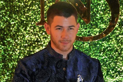 Nick Jonas reveals why he stepped outside of the Golden Globes ceremony