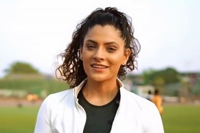 Saiyami Kher begins work on Vikram Phadnis' directorial with Tahir Raj Bhasin