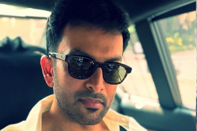 Prithviraj shares new picture from his revenge thriller 'Khalifa'; fans thrilled!