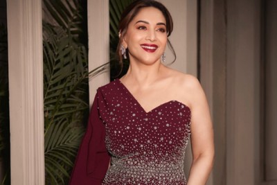 When Aamir Khan complimented Madhuri Dixit's beauty, called her 'easy to work with'