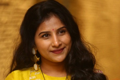Telugu folk singer Mangli lodges extortion complaint against lawyer