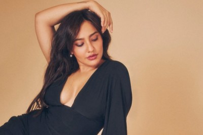 Neha Sharma chooses bed over beats as she leaves concert after 15 minutes