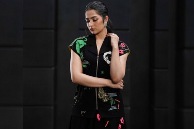 'Kantara' actress Rukmini Vasanth warns public of imposter