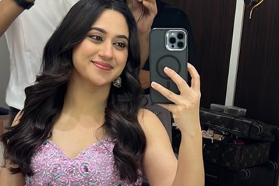 Miya George thanks writer Babu Abraham for writing a book that revived her mom's love for reading