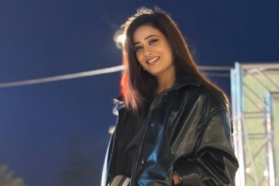 Shweta Tiwari soaks in serenity during Spain vacation