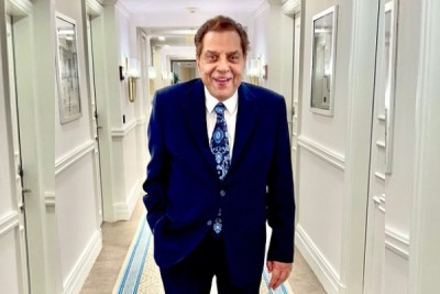 Chiranjeevi believes Dharmendras death hoax, offers condolence to family in a now deleted post