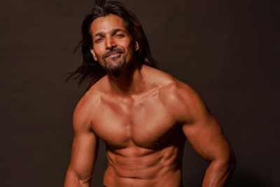Harshvardhan Rane starts dubbing for 'Ek Deewane ki Deewaniyat'