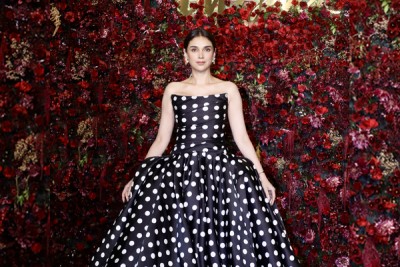 Aditi Rao Hydari warns of her WhatsApp impersonator