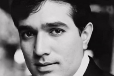 Jackie Shroff remembers 'Kaka' Rajesh Khanna on 83rd birth anniversary