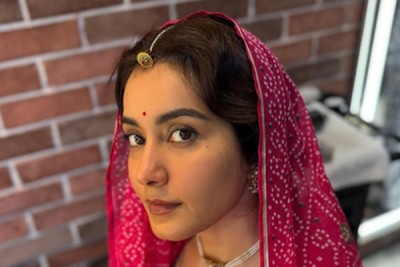 Raashii Khanna drops BTS from 120 Bahadur paying tribute to 'the women who love in silence'