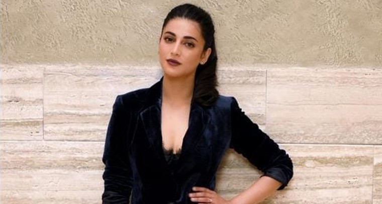 అలా బ్రతకడం చాలా ప్రమాదకరం: శృతి హాసన్
