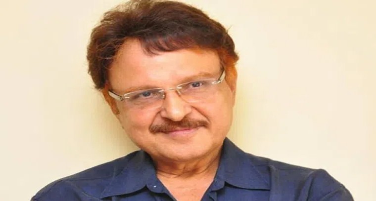 ఫ్యాన్స్ కి క్షమాపణలు చెప్పిన స్టార్ హీరో
