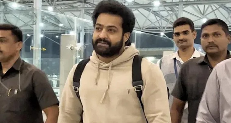 'బ్రహ్మాస్త్రం' మూవీ ట్రైలర్ రీలీజ్ !
