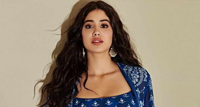 అది ఉంటేనే ఛాన్సులన్న జాన్వీ
